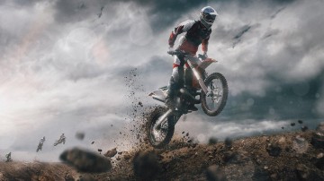 【中国足彩网】中超经典对决，戴伟浚与费莱尼双双梅开二度，深圳队2-2顽强逼平山东泰山